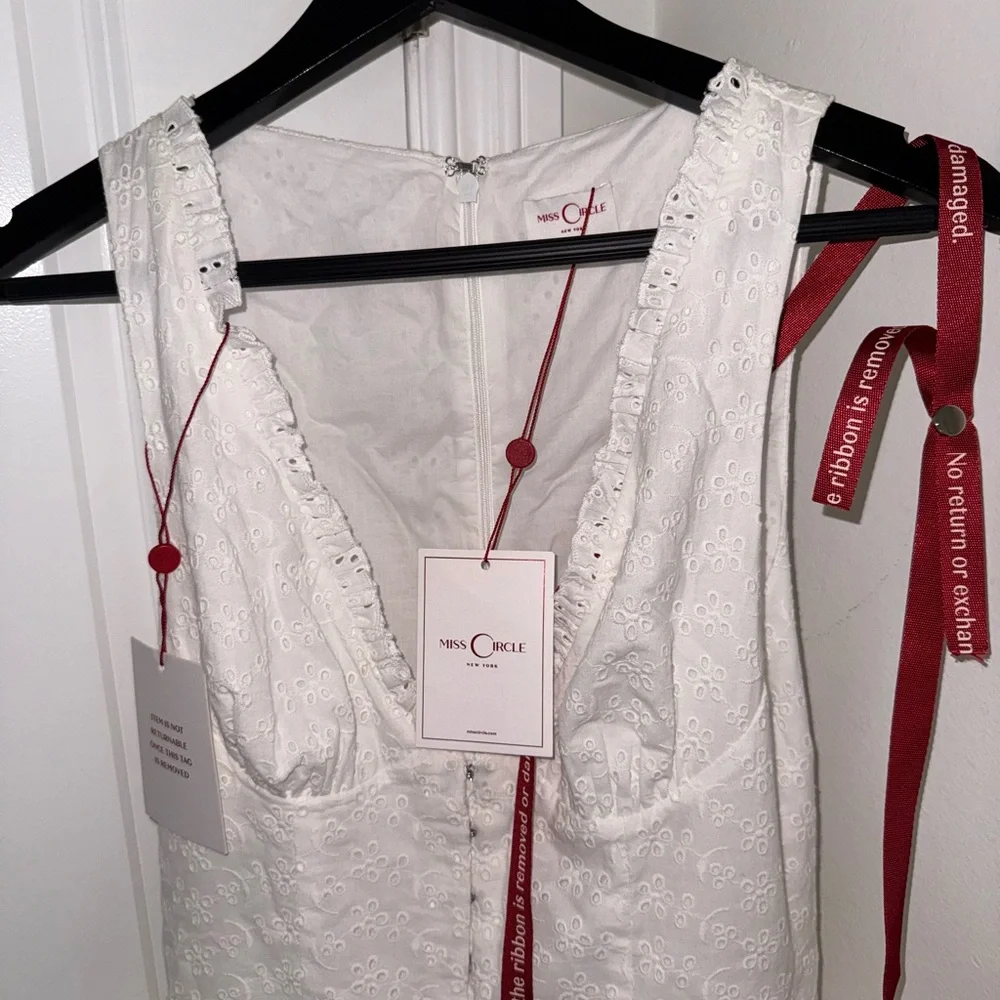 NWT🔖 Miss Circle- Eyelet Drop waist mini dress - Small - Picture 6 of 9